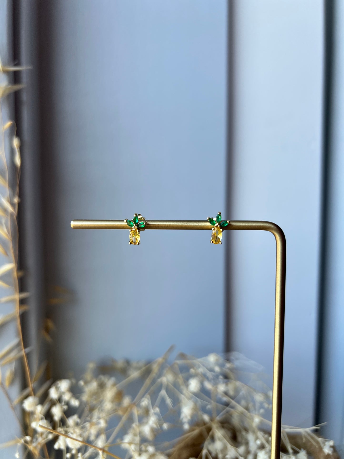 Ananas stud oorbellen