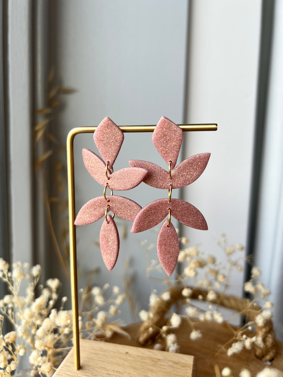 Chiara blad oorbellen - glitter rose gold