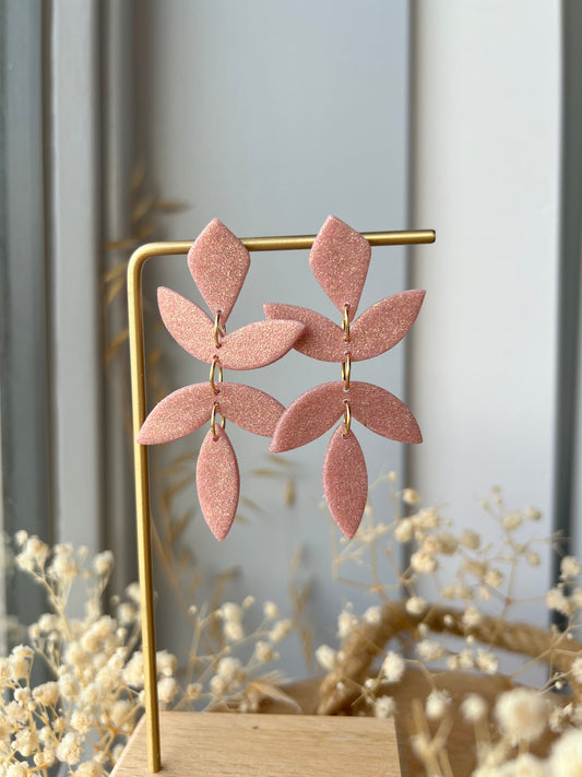 Chiara blad oorbellen - glitter rose gold