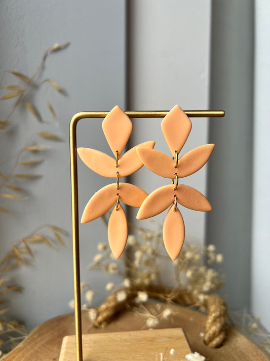 Chiara blad oorbellen - perzik