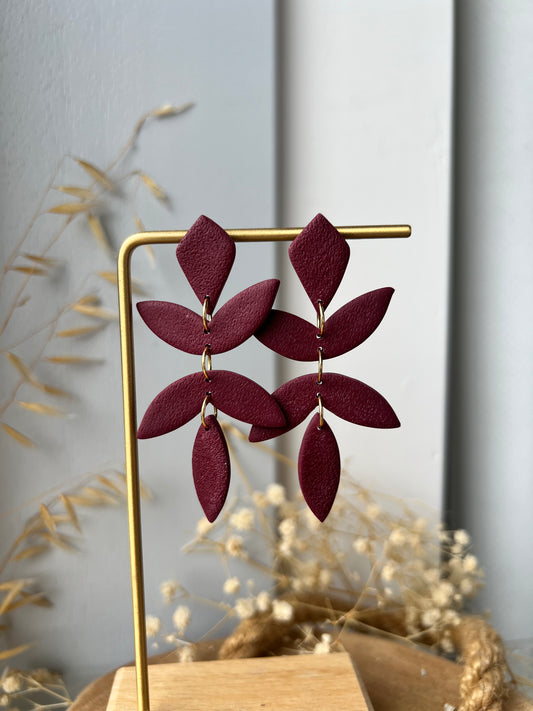 Chiara blad oorbellen - bordeaux