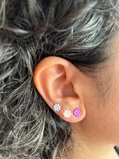 Flower stud oorbellen