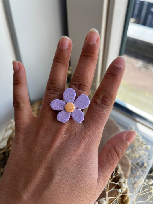 Kleurrijke bloemen ring