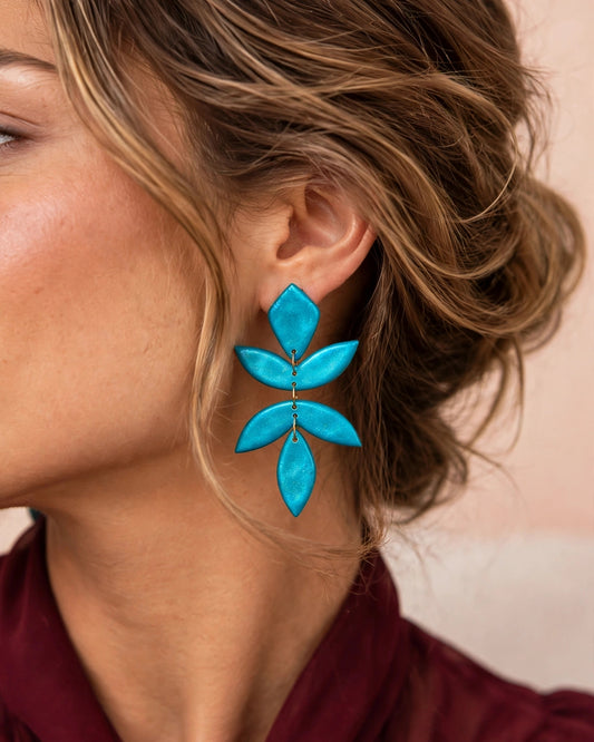 Chiara blad oorbellen - Metallic Turquoise