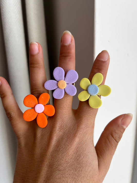 Kleurrijke bloemen ring