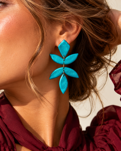 Chiara blad oorbellen - Metallic Turquoise